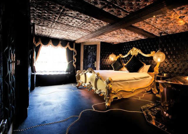 Hotel Crazy Bear Beaconsfield Exterior foto The Gold Room